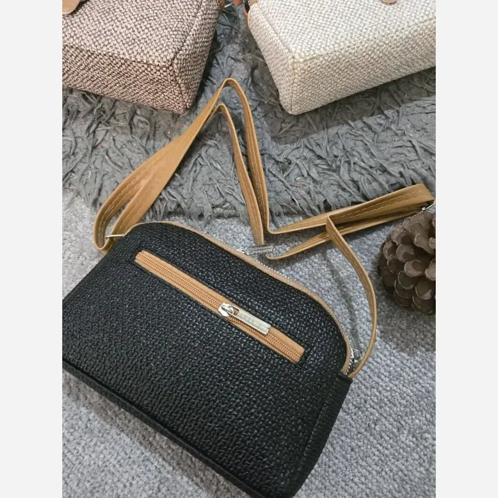 کیف رویال جنس کنفی طرح چرم سایز آزاد