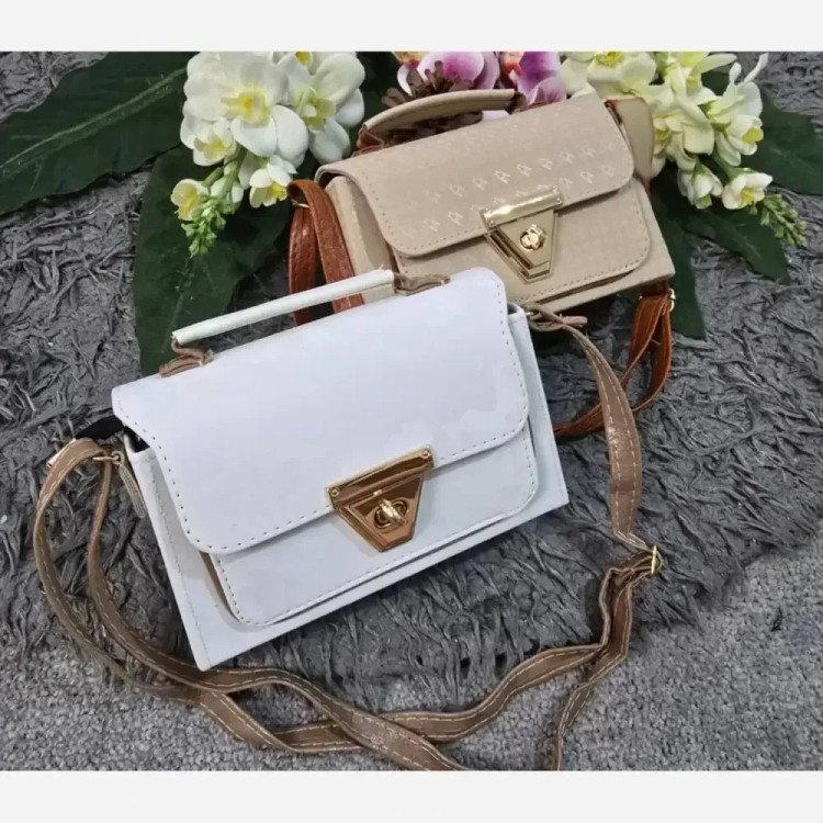 کیف شادگان چرم نانسی کیفیت عالی رنگ مشکی سفید کرم