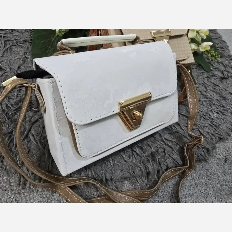 کیف شادگان چرم نانسی کیفیت عالی رنگ مشکی سفید کرم