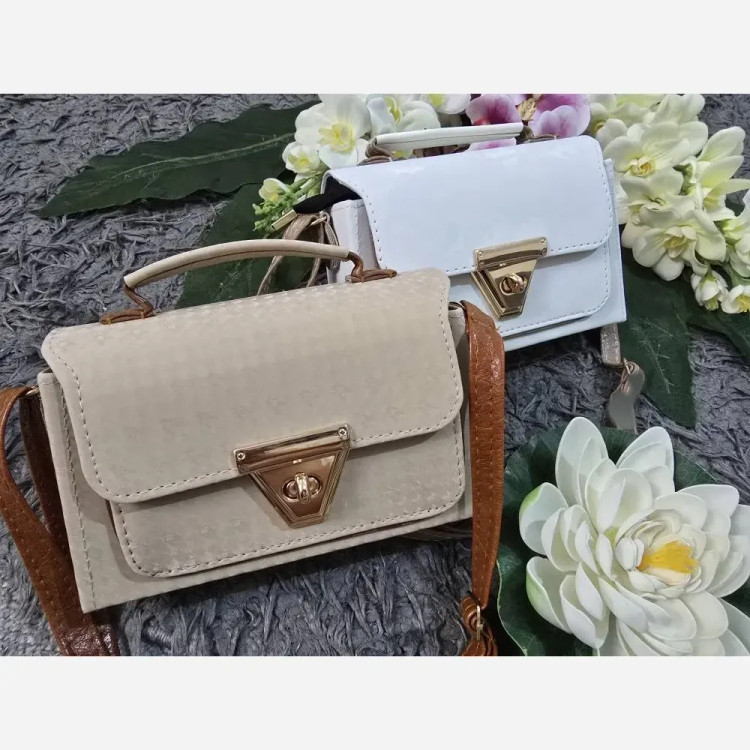کیف شادگان چرم نانسی کیفیت عالی رنگ مشکی سفید کرم