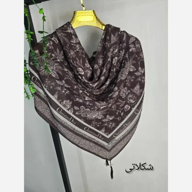 روسری پلیسه زنانه سایز 125 در 125 شاین دار منگوله دار طرح جوانه