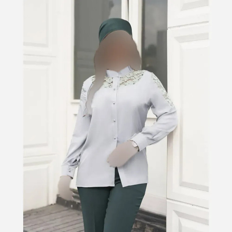 شومیز یقه ایستاده پارچه لیوسل خرجکار گیپور