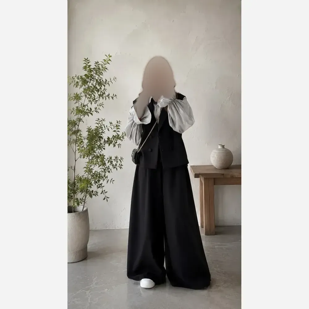 ست سه تیکه زنانه ملوسک کرپ مازراتی و شومیز داکرون فری سایز