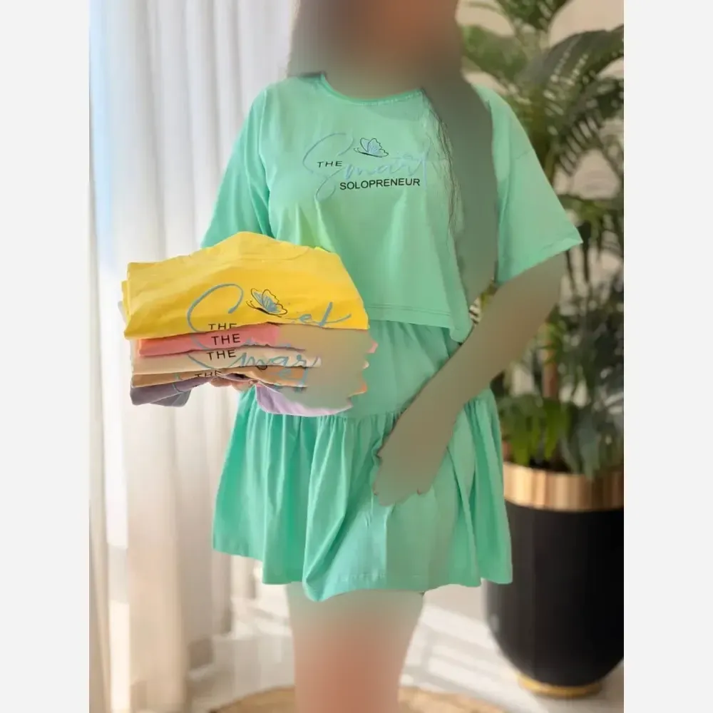 ست لباس زنانه مدل ساشا کراپ و دامن پنبه درجه یک فری سایز