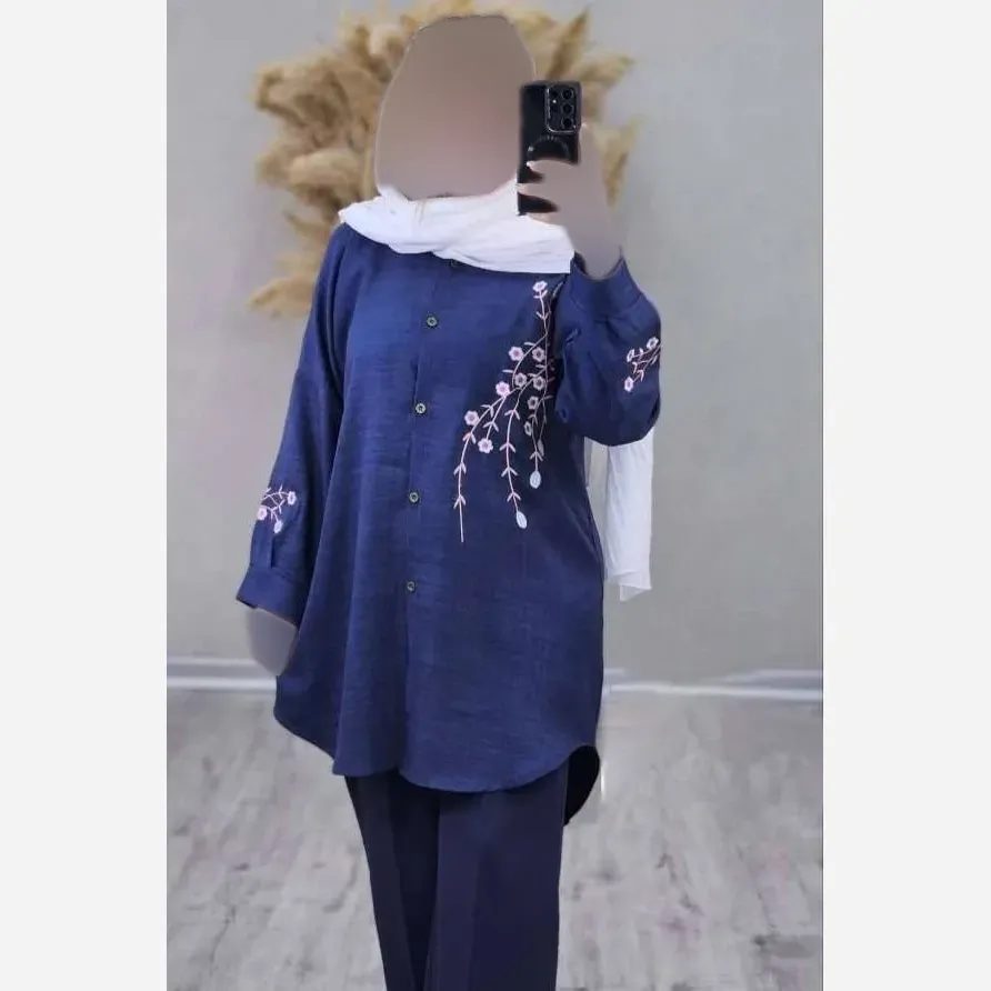شومیز مانتویی آرتینا گلدوزی شده جنس شانتون در رنگ بندی کرم نسکافه ای سبز سرمه ای قهوه ای سایز یک و دو