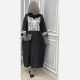 عبا زنانه داکرون خرجکار سوزن دوزی مدل آلکا رنگ مشکی خرجکار سفید فری سایز