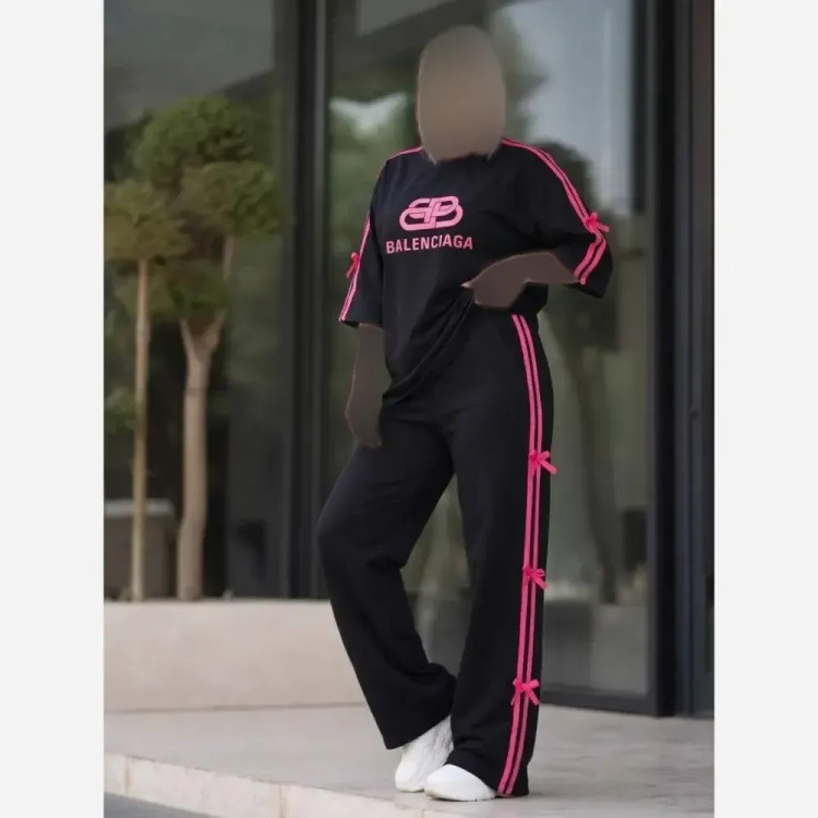 ست تیشرت و شلوار بالنسیاگا پاپیونی پنبه گلکسی مشکی صورتی فری سایز