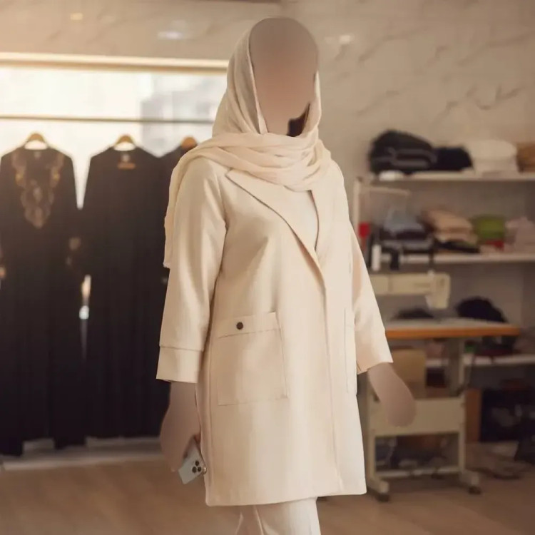 مانتو مدل امیسا تترون درجه یک بهار و تابستان فری سایز رنگ سبزابی نسکافه ای کرم