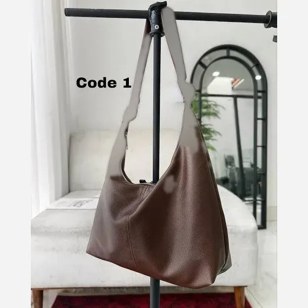 کیف بند گره ای چرمی زنانه سبک و جادار رنگ مشکی و موکا