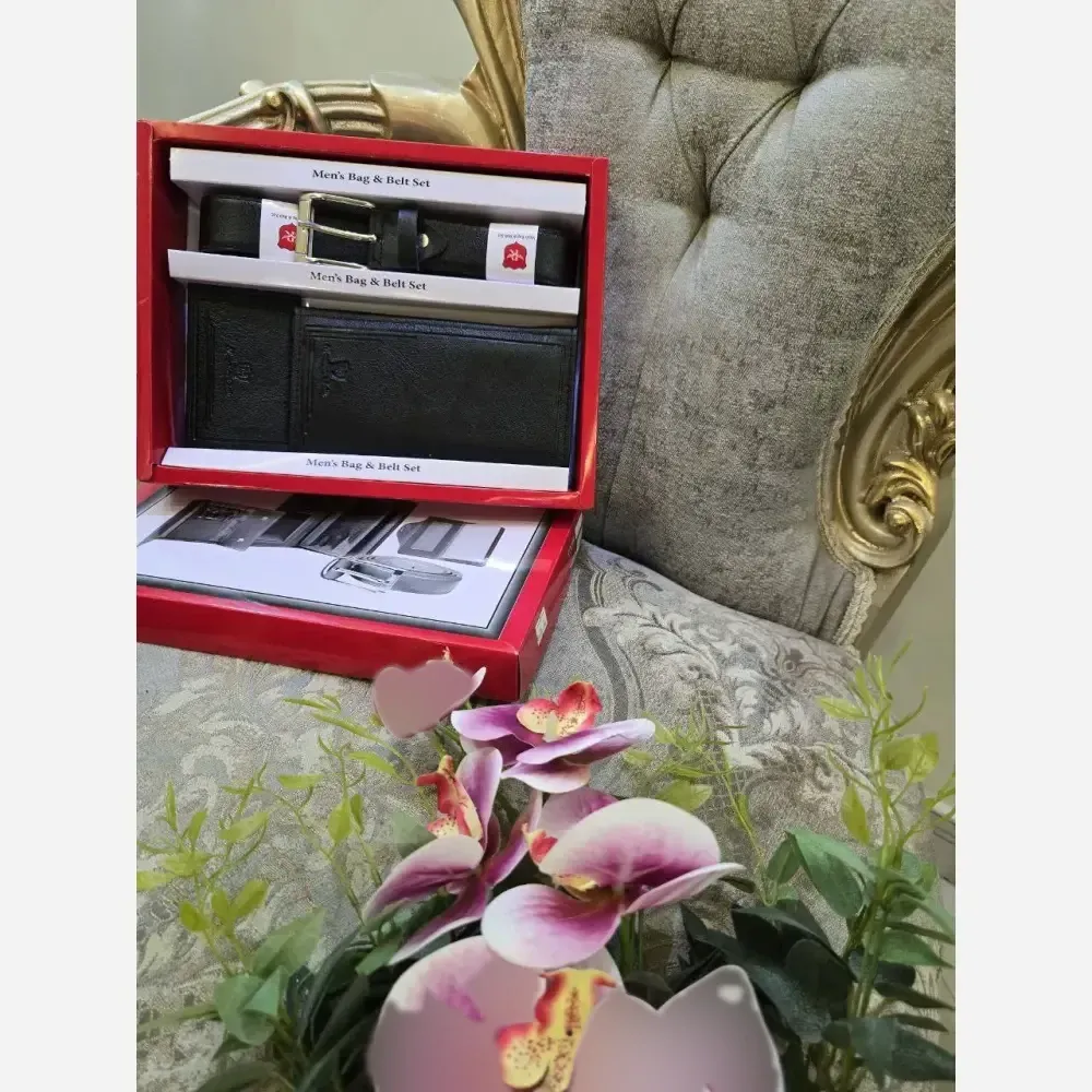 پک مردانه چرم شامل کمربند، جاکارتی و کیف پول در رنگ مشکی و عسلی، فری سایز، مناسب هدیه