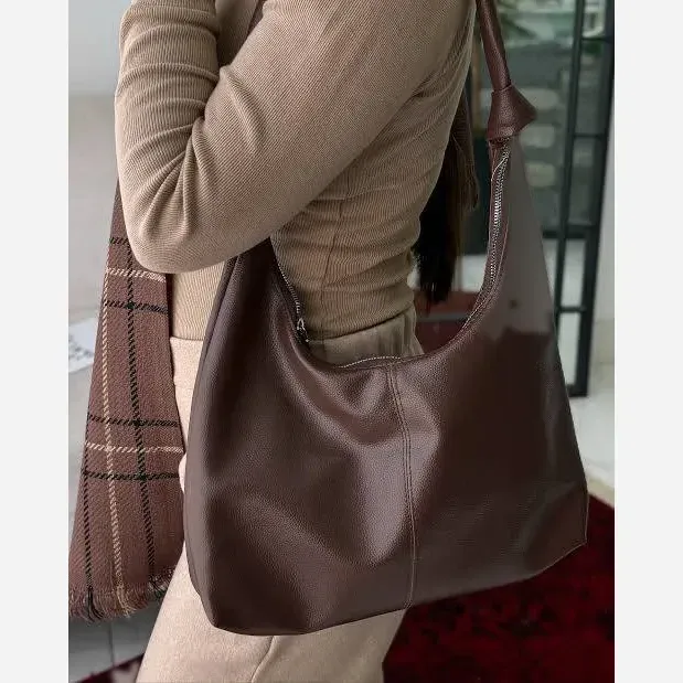 کیف چرم بند گره ای زنانه مشکی و موکا سایز 30*40 سانت سبک و جادار با کیفیت عالی