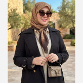 روسری نخ کاستوم طرح گوچی حاشیه قهوه ای زمینه نسکافه ای سایز بزرگ