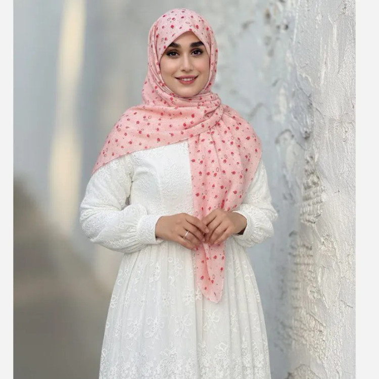 روسری نخ کاستوم طرح روژین چرخ دوز قواره بزرگ 140 سانتیمتر