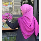 روسری نخ کاستوم طرح طیفی پله ای سایز 140 چرخ دوز