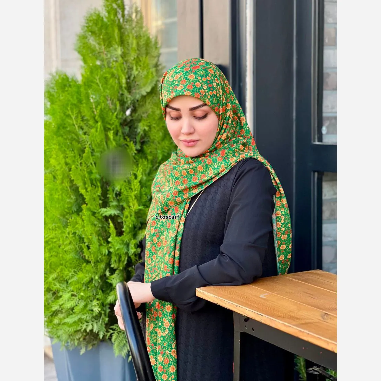 روسری نخ کاستوم قواره 140 طرح نارین سبز گل ریز